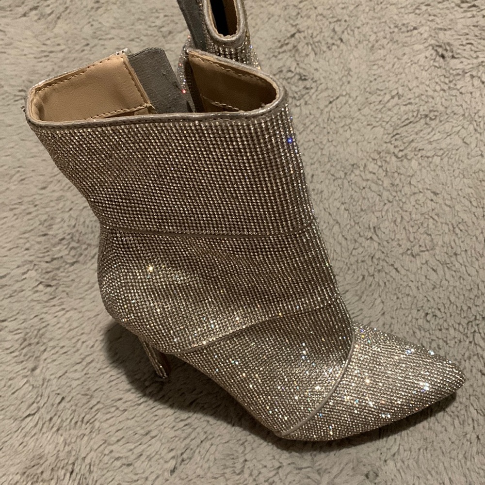 Steve Madden Winona Sparkle Mid-calf Bootie, size 7.5 - Picture 1 of 3